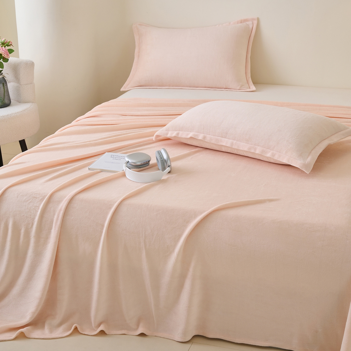 91家纺网 家纺一手货源 找家纺 简爱家纺 2025新款高克重牛奶绒床单系列 奶油色