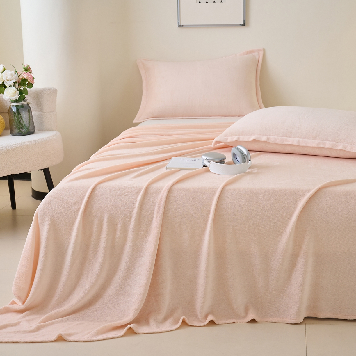 91家纺网 家纺一手货源 找家纺 简爱家纺 2025新款高克重牛奶绒床单系列 奶油色