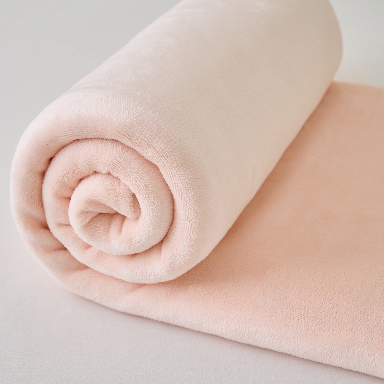 91家纺网 家纺一手货源 找家纺 简爱家纺 2025新款高克重牛奶绒床单系列 奶油色