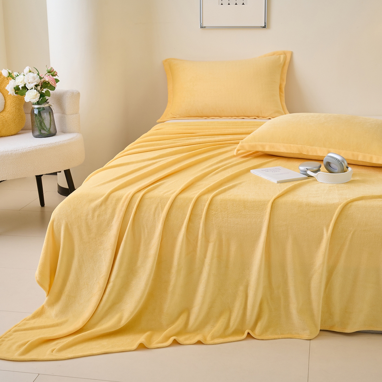 91家纺网 家纺一手货源 找家纺 简爱家纺 2025新款高克重牛奶绒床单系列 柠檬黄