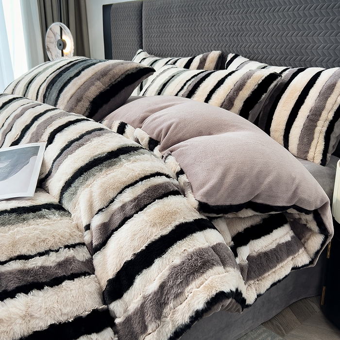 （总）宜代光年 2025新款托卡仿长兔毛绒四件套--寻彩