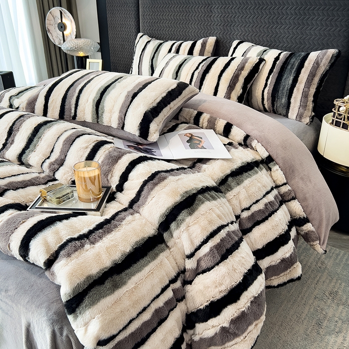 91家纺网 家纺一手货源 找家纺 （总）宜代光年 2025新款托卡仿长兔毛绒四件套--寻彩