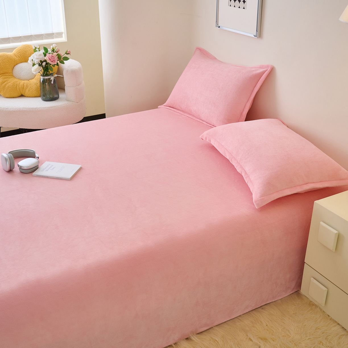 91家纺网 家纺一手货源 找家纺 简爱家纺 2025新款高克重牛奶绒床单系列 樱花粉