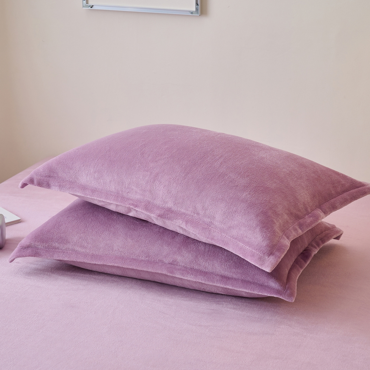 91家纺网 家纺一手货源 找家纺 简爱家纺 2025新款高克重牛奶绒床单系列 优雅紫