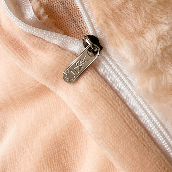 91家纺网 家纺一手货源 找家纺 宜代光年 2025新款兔绒色烂雕花保暖四件套 爱心涌动-粉