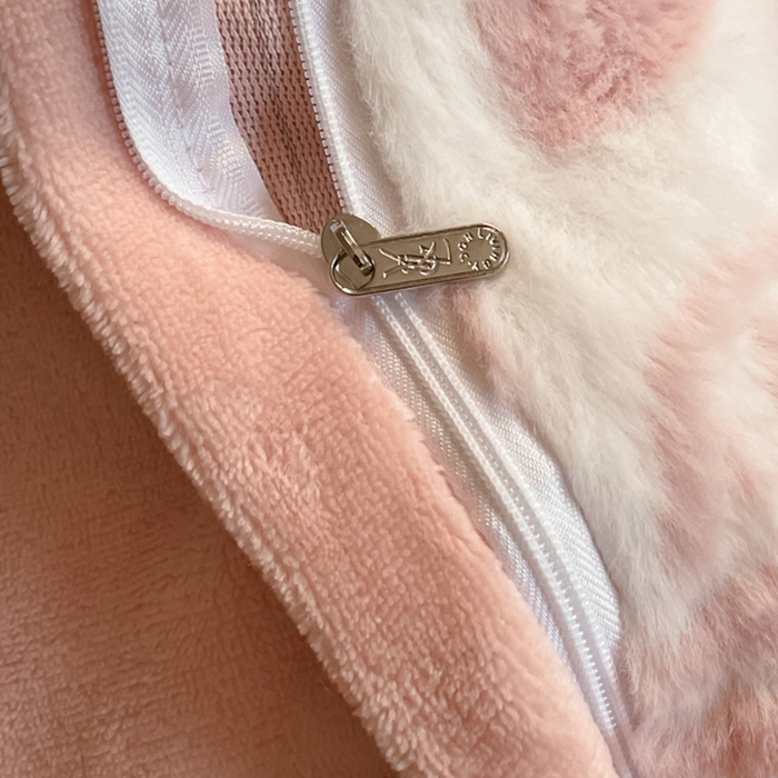 91家纺网 家纺一手货源 找家纺 宜代光年 2025新款兔绒色烂雕花保暖四件套 花恋-粉