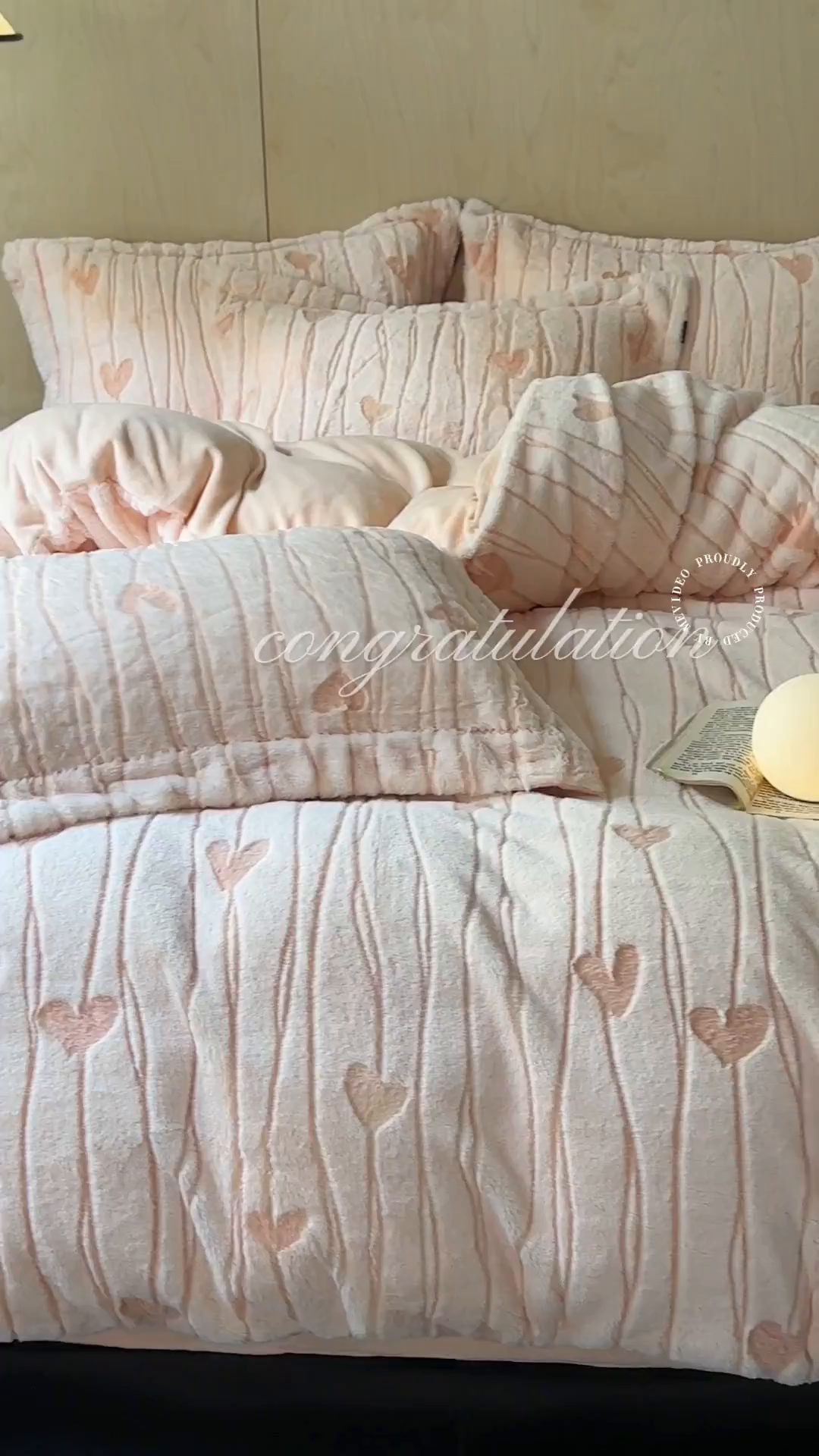 91家纺网 家纺一手货源 找家纺 宜代光年 2025新款兔绒色烂雕花保暖四件套 爱心涌动-粉