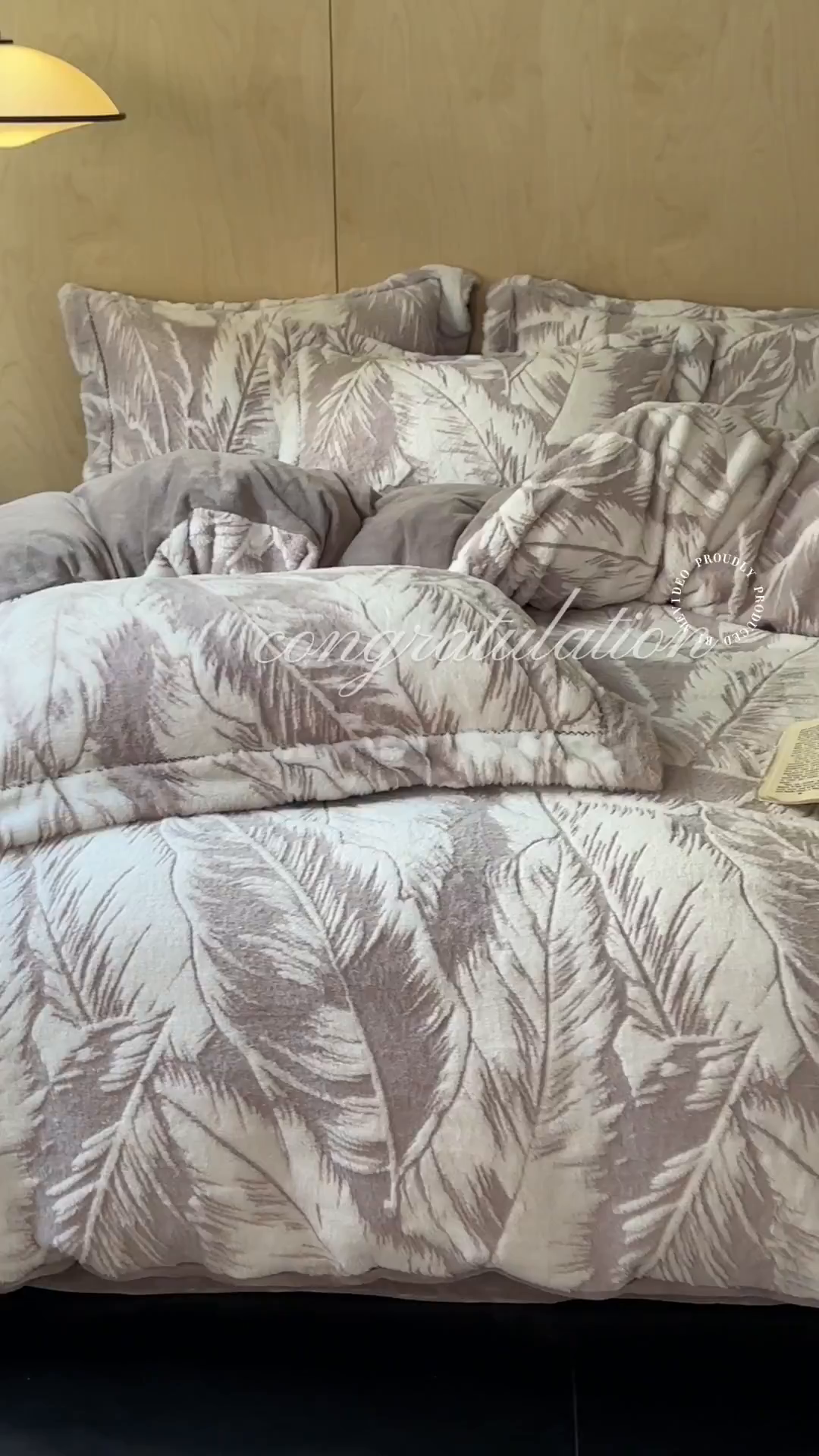 91家纺网 家纺一手货源 找家纺 宜代光年 2025新款兔绒色烂雕花保暖四件套 维密-灰