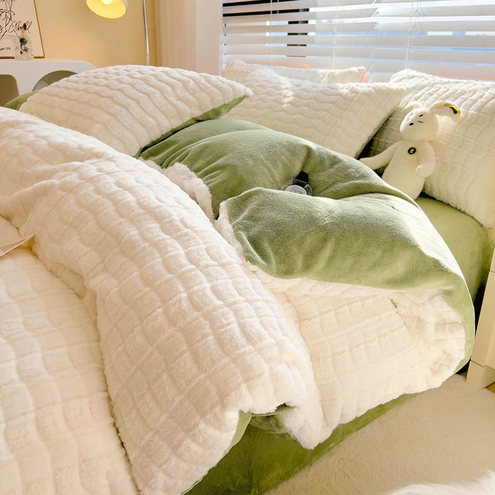 91家纺网 家纺一手货源 找家纺 （总）宜代光年 2025新款兔毛绒菱格纯色简约四件套