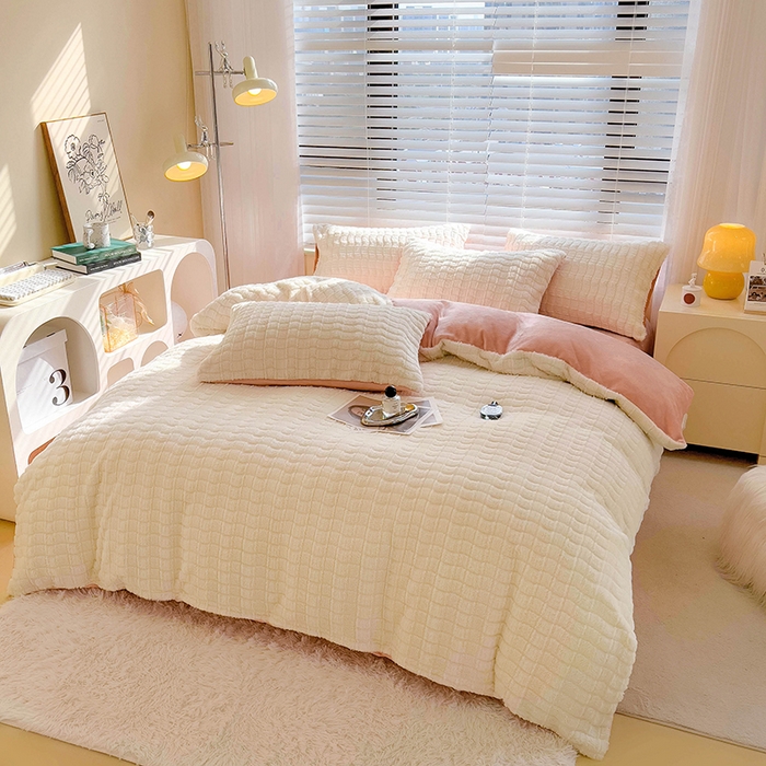 91家纺网 家纺一手货源 找家纺 （总）宜代光年 2025新款兔毛绒菱格纯色简约四件套