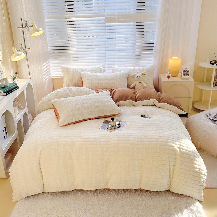 91家纺网 家纺一手货源 找家纺 宜代光年 2025新款兔毛绒菱格纯色简约四件套 兔绒-菱形咖