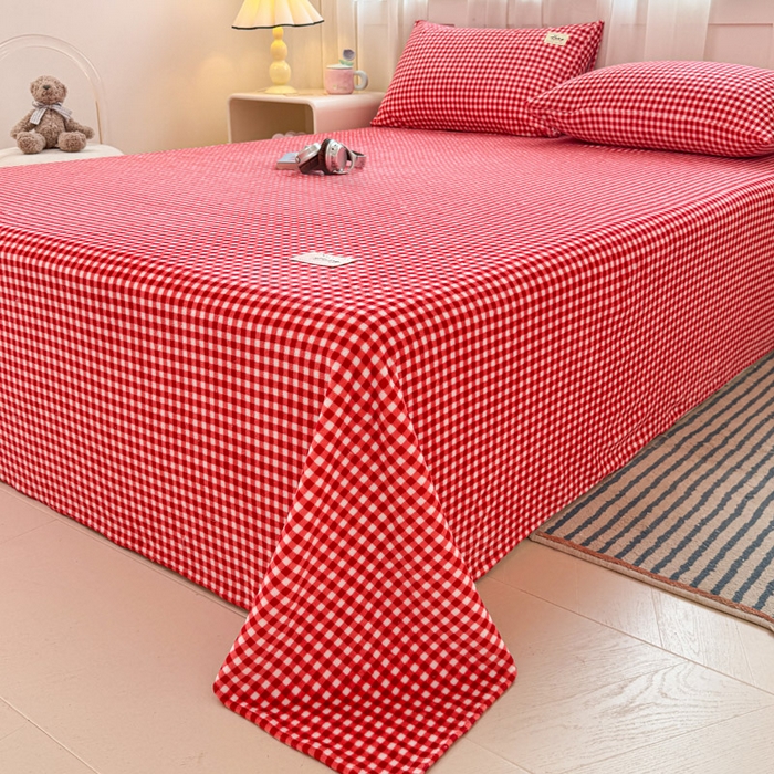 91家纺网 家纺一手货源 找家纺 贝扬思家纺 2025新款牛奶绒纯色单床单-life系列 Life-红格