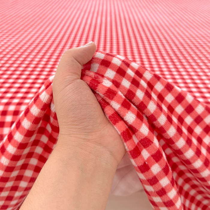 91家纺网 家纺一手货源 找家纺 贝扬思家纺 2025新款牛奶绒纯色单床单-life系列 Life-红格