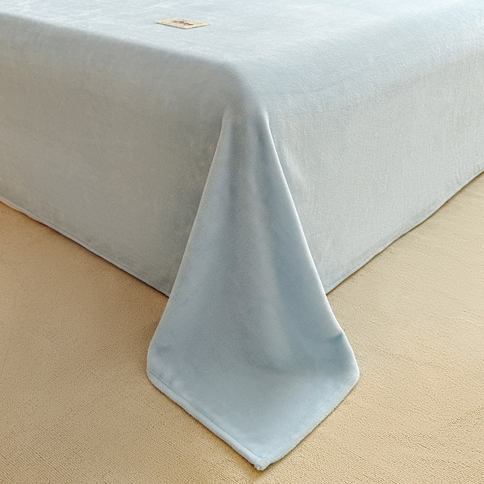 91家纺网 家纺一手货源 找家纺 贝扬思家纺 2025新款牛奶绒纯色单床单-life系列 Life-浅蓝