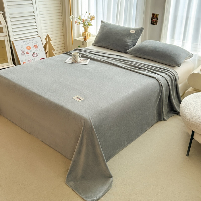 91家纺网 家纺一手货源 找家纺 贝扬思家纺 2025新款牛奶绒纯色单床单-life系列 Life-银灰
