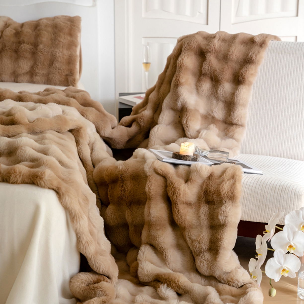 91家纺网 家纺一手货源 找家纺 宜代光年 2025新款柔软皮草级苏力长绒毯系列 科伦娜-炫彩咖