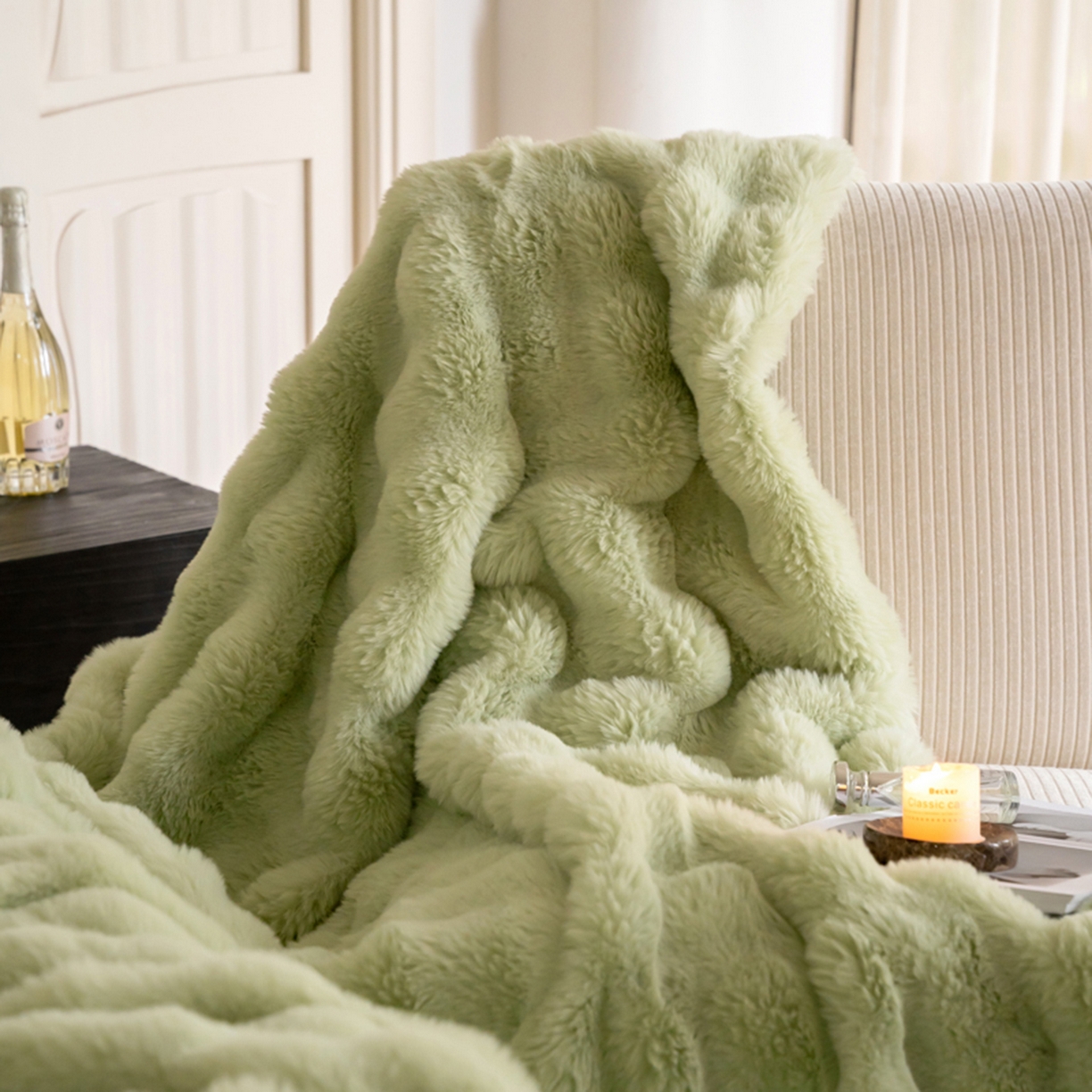 91家纺网 家纺一手货源 找家纺 宜代光年 2025新款柔软皮草级苏力长绒毯系列 科伦娜-果绿