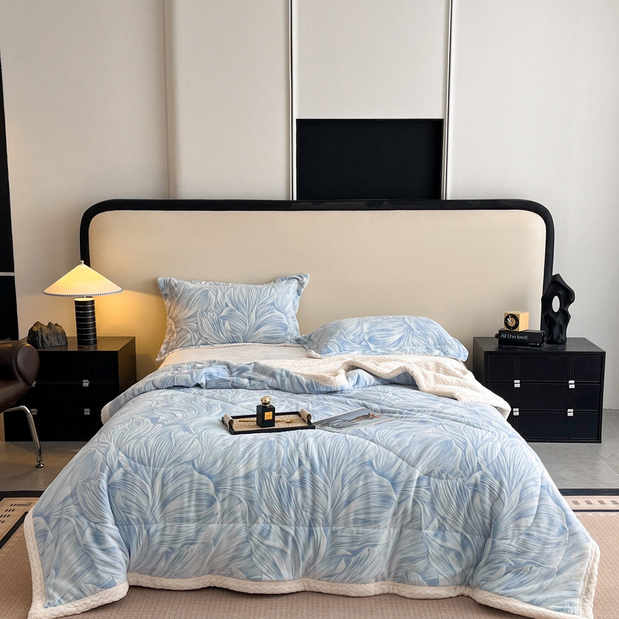 91家纺网 家纺一手货源 找家纺 宜代光年 2025新款牛奶绒立体雕花夹棉多功能毯 叶叶思语