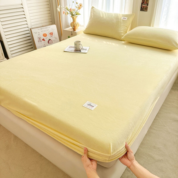 91家纺网 家纺一手货源 找家纺 （总）贝扬思家纺 2025新款牛奶绒纯色单床笠-home系列