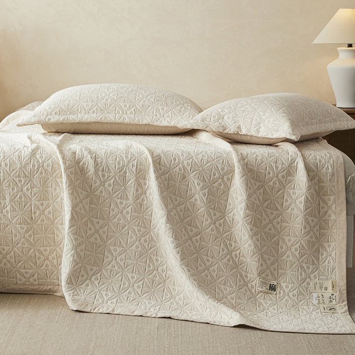 91家纺网 家纺一手货源 找家纺 桂雅居 2025新款棉麻三层纱加厚床盖三件套 （会员减10，最低控价券后298） 米字格