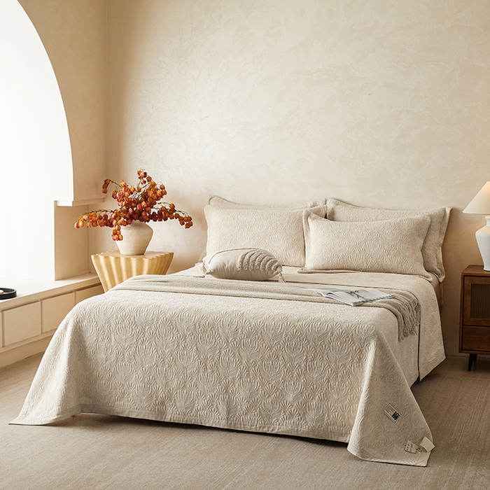 91家纺网 家纺一手货源 找家纺 桂雅居 2025新款棉麻三层纱加厚床盖三件套 （会员减10，最低控价券后298） 如梦