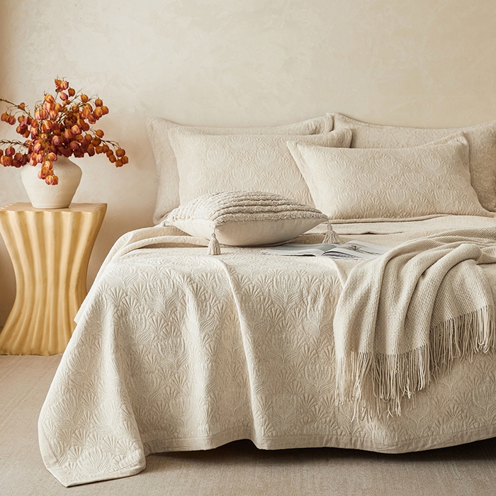 91家纺网 家纺一手货源 找家纺 桂雅居 2025新款棉麻三层纱加厚床盖三件套 （会员减10，最低控价券后298） 如梦