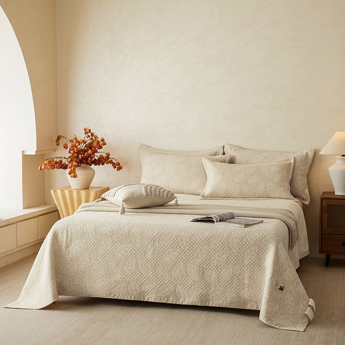 91家纺网 家纺一手货源 找家纺 桂雅居 2025新款棉麻三层纱加厚床盖三件套 （会员减10，最低控价券后298） 叶之峰