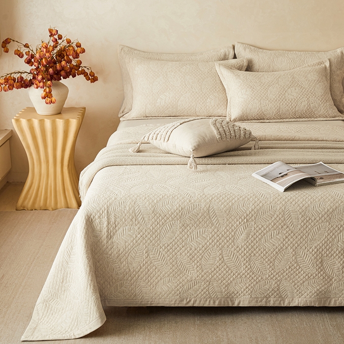 91家纺网 家纺一手货源 找家纺 桂雅居 2025新款棉麻三层纱加厚床盖三件套 （会员减10，最低控价券后298） 叶之峰