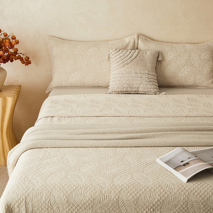 91家纺网 家纺一手货源 找家纺 桂雅居 2025新款棉麻三层纱加厚床盖三件套 （会员减10，最低控价券后298） 叶之峰