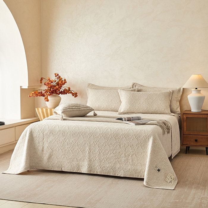 91家纺网 家纺一手货源 找家纺 桂雅居 2025新款棉麻三层纱加厚床盖三件套 （会员减10，最低控价券后298） 云上