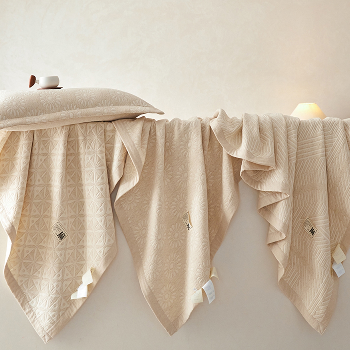 91家纺网 家纺一手货源 找家纺 桂雅居 2025新款棉麻三层纱加厚床盖三件套 （会员减10，最低控价券后298） 组合二