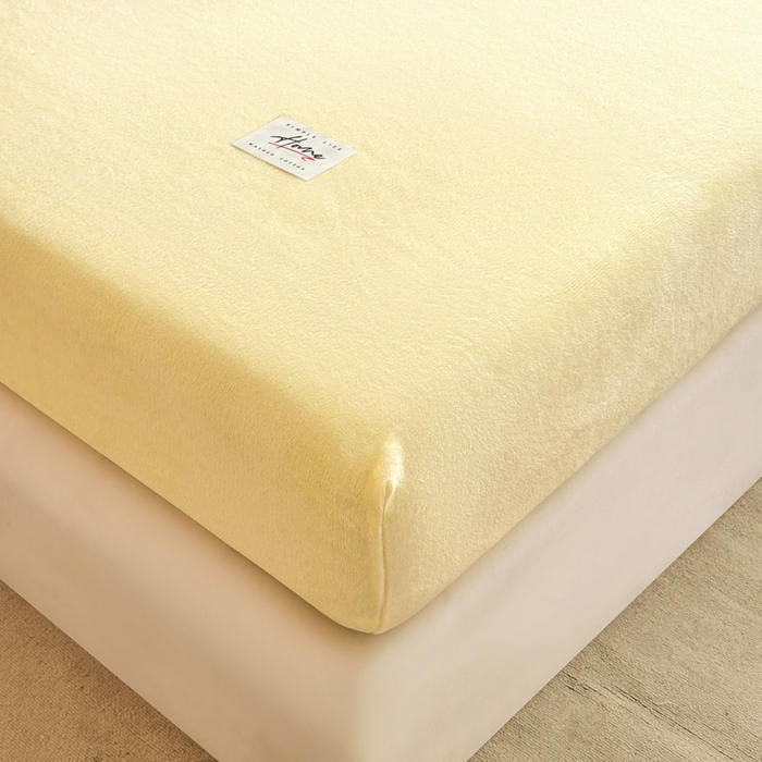 91家纺网 家纺一手货源 找家纺 贝扬思家纺 2025新款牛奶绒纯色单床笠-home系列 Home-鹅黄