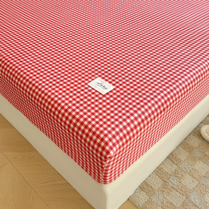 91家纺网 家纺一手货源 找家纺 贝扬思家纺 2025新款牛奶绒纯色单床笠-home系列 Home-红格