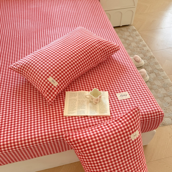 91家纺网 家纺一手货源 找家纺 贝扬思家纺 2025新款牛奶绒纯色单床笠-home系列 Home-红格