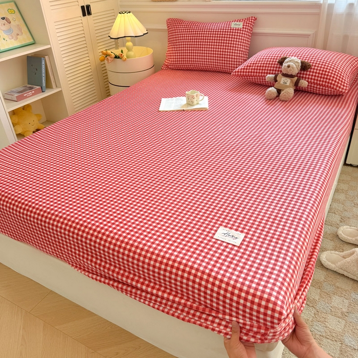 91家纺网 家纺一手货源 找家纺 贝扬思家纺 2025新款牛奶绒纯色单床笠-home系列 Home-红格