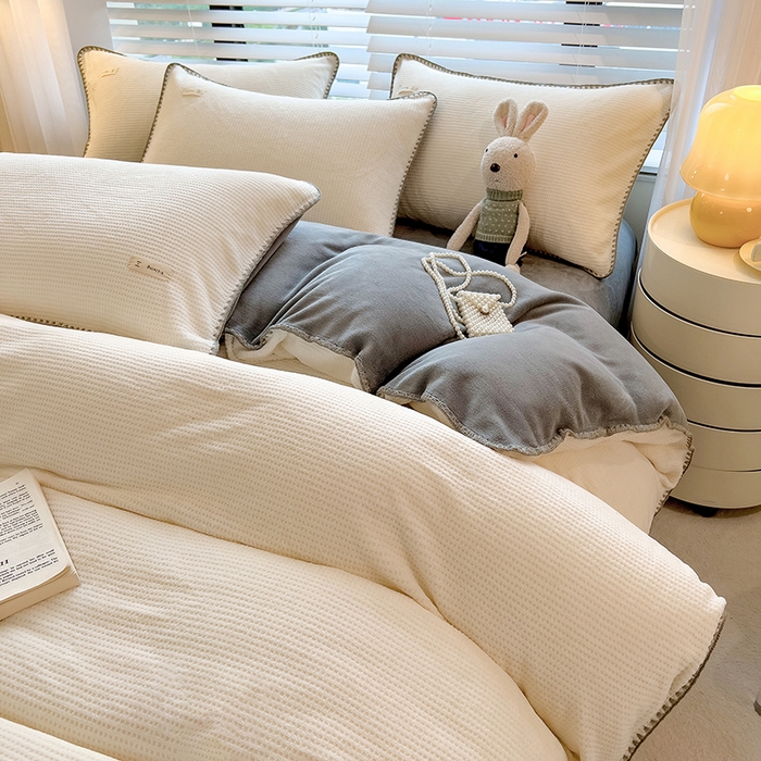 91家纺网 家纺一手货源 找家纺 宜代光年 2025新款立体华夫格贝壳针系列四件套 华夫格-白