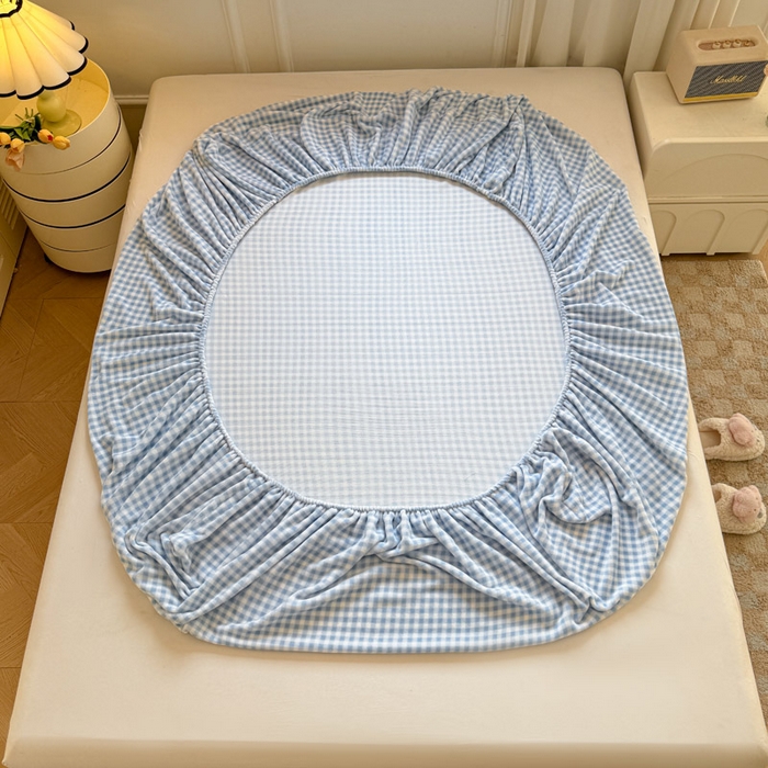 91家纺网 家纺一手货源 找家纺 贝扬思家纺 2025新款牛奶绒纯色单床笠-home系列 Home-蓝格