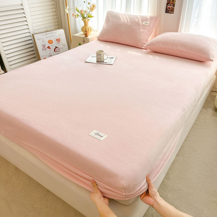 91家纺网 家纺一手货源 找家纺 贝扬思家纺 2025新款牛奶绒纯色单床笠-home系列 Home-浅粉