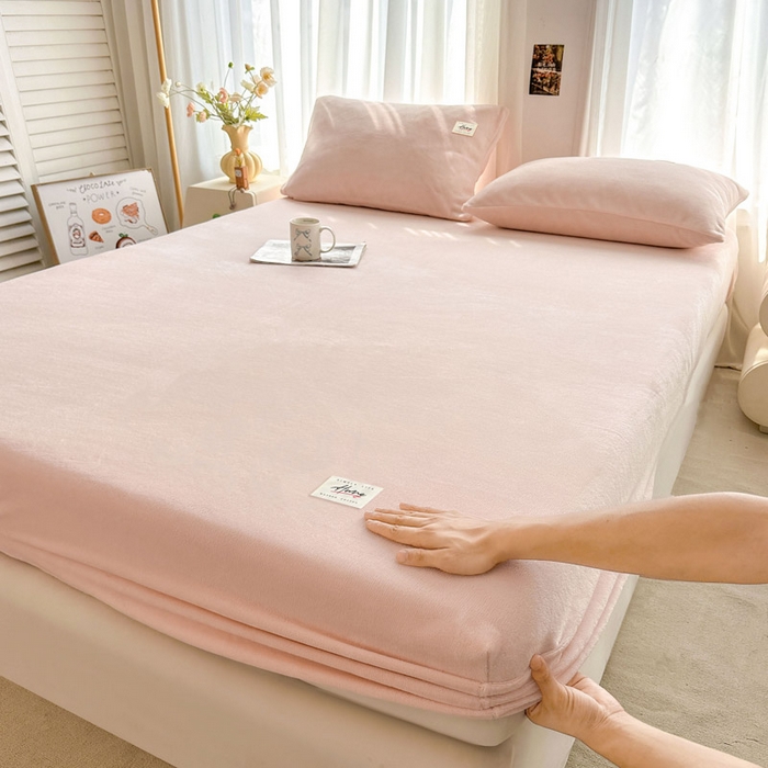91家纺网 家纺一手货源 找家纺 贝扬思家纺 2025新款牛奶绒纯色单床笠-home系列 Home-浅粉