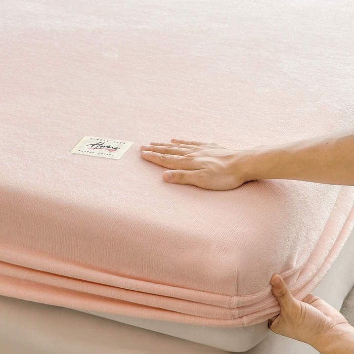 91家纺网 家纺一手货源 找家纺 贝扬思家纺 2025新款牛奶绒纯色单床笠-home系列 Home-浅粉