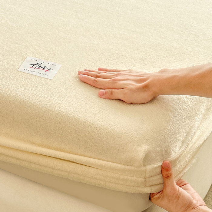 91家纺网 家纺一手货源 找家纺 贝扬思家纺 2025新款牛奶绒纯色单床笠-home系列 Home-浅黄