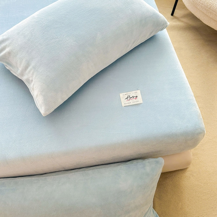 91家纺网 家纺一手货源 找家纺 贝扬思家纺 2025新款牛奶绒纯色单床笠-home系列 Home-浅蓝