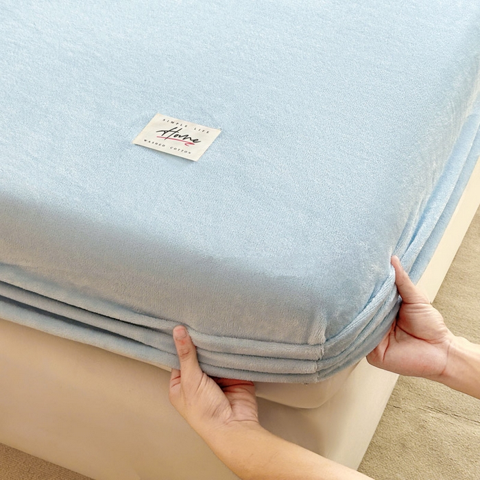 91家纺网 家纺一手货源 找家纺 贝扬思家纺 2025新款牛奶绒纯色单床笠-home系列 Home-浅蓝