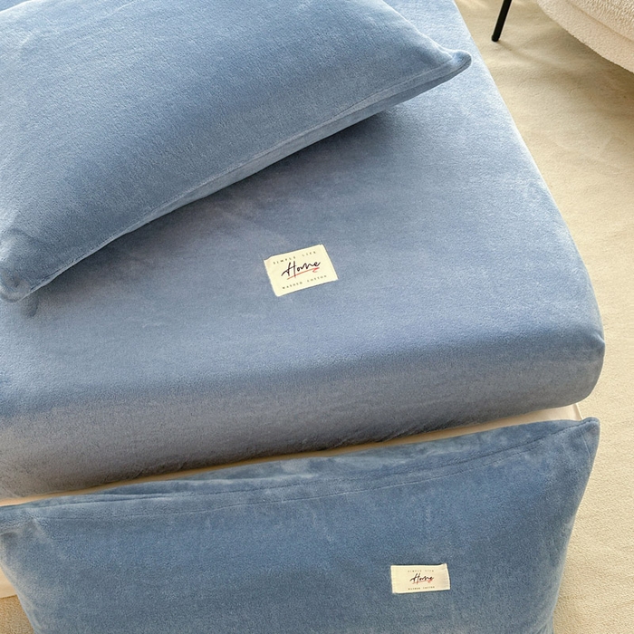 91家纺网 家纺一手货源 找家纺 贝扬思家纺 2025新款牛奶绒纯色单床笠-home系列 Home-深蓝