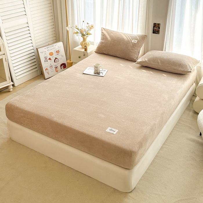 91家纺网 家纺一手货源 找家纺 贝扬思家纺 2025新款牛奶绒纯色单床笠-home系列 Home-土咖