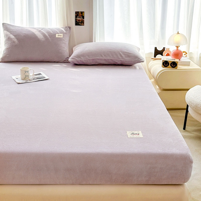 91家纺网 家纺一手货源 找家纺 贝扬思家纺 2025新款牛奶绒纯色单床笠-home系列 Home-香芋紫