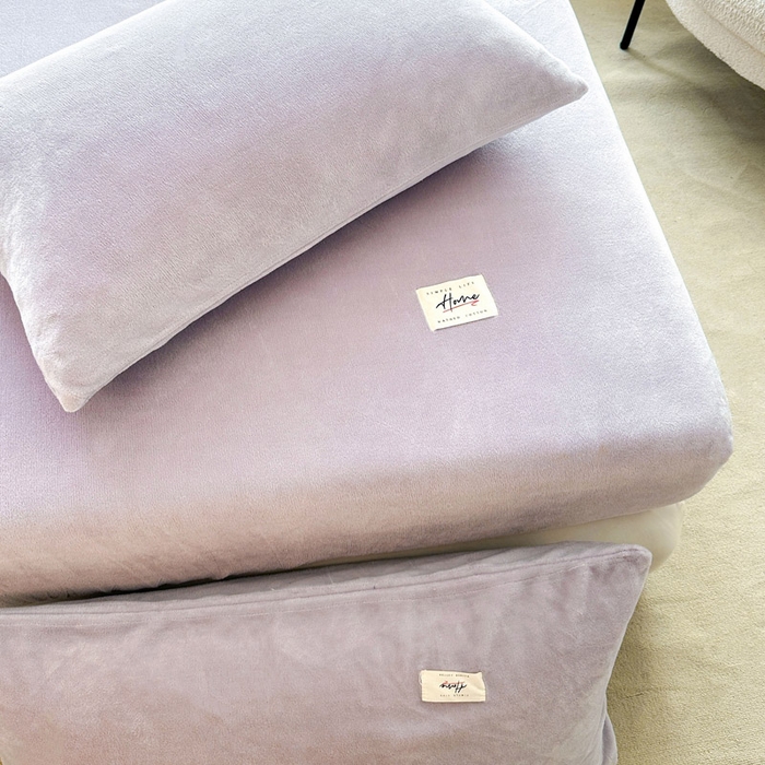 91家纺网 家纺一手货源 找家纺 贝扬思家纺 2025新款牛奶绒纯色单床笠-home系列 Home-香芋紫