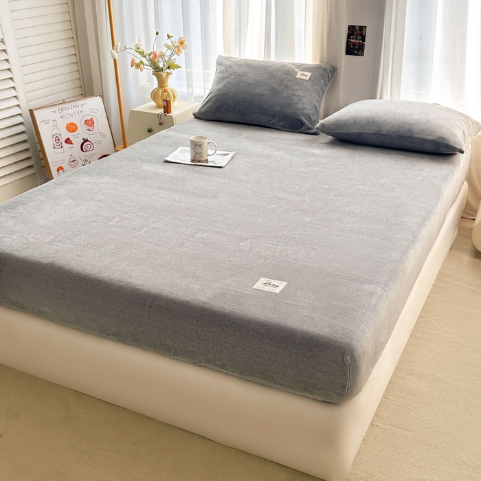 91家纺网 家纺一手货源 找家纺 贝扬思家纺 2025新款牛奶绒纯色单床笠-home系列 Home-银灰