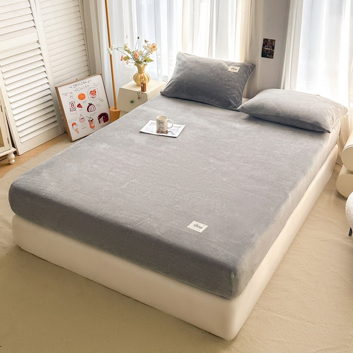 91家纺网 家纺一手货源 找家纺 贝扬思家纺 2025新款牛奶绒纯色单床笠-home系列 Home-银灰