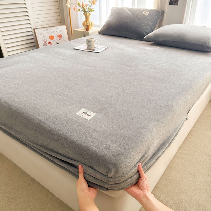 91家纺网 家纺一手货源 找家纺 贝扬思家纺 2025新款牛奶绒纯色单床笠-home系列 Home-银灰